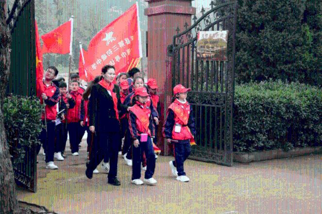 看杨国忠的取暖方式，就知道他为什么死有余辜了